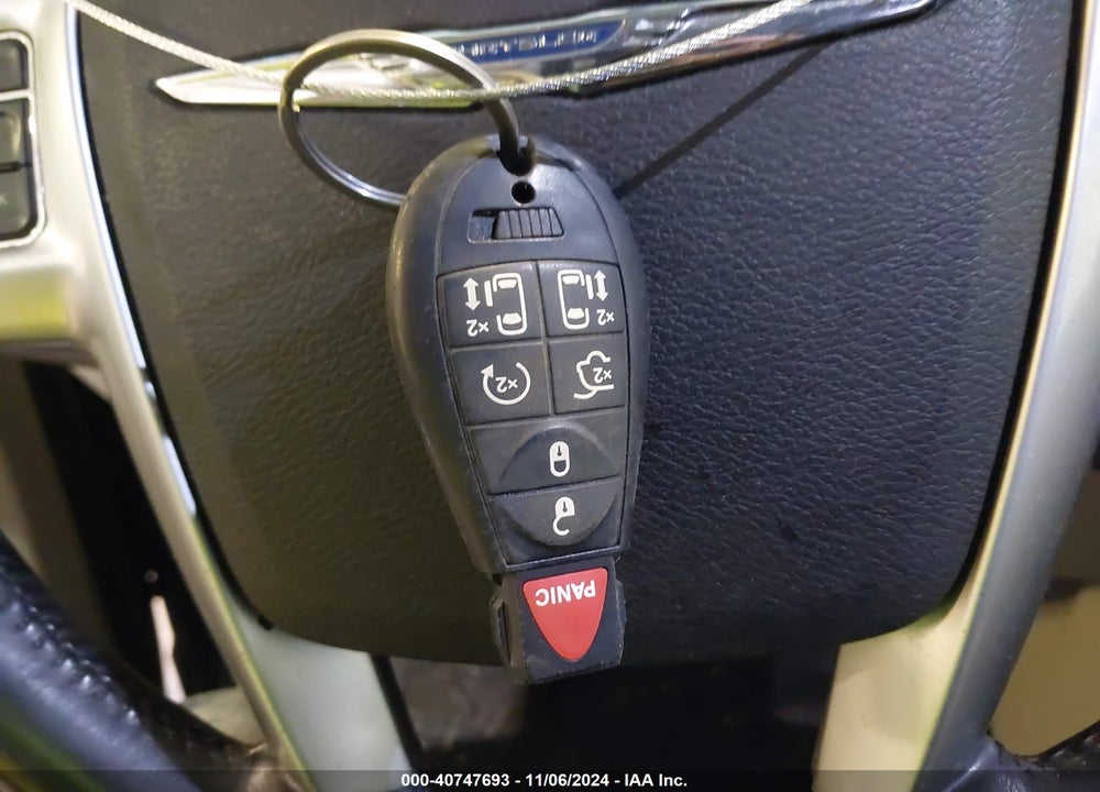 2013 CHRYSLER TOWN & COUNTRY TOURING VIN: 2C4RC1BG8DR675587