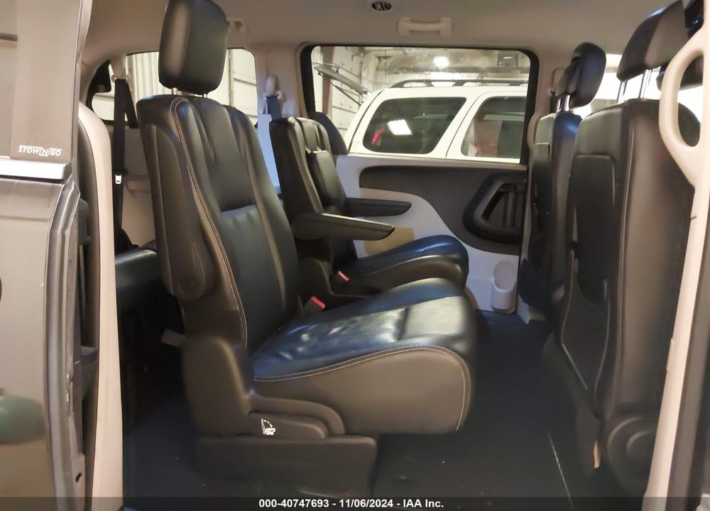 2013 CHRYSLER TOWN & COUNTRY TOURING VIN: 2C4RC1BG8DR675587