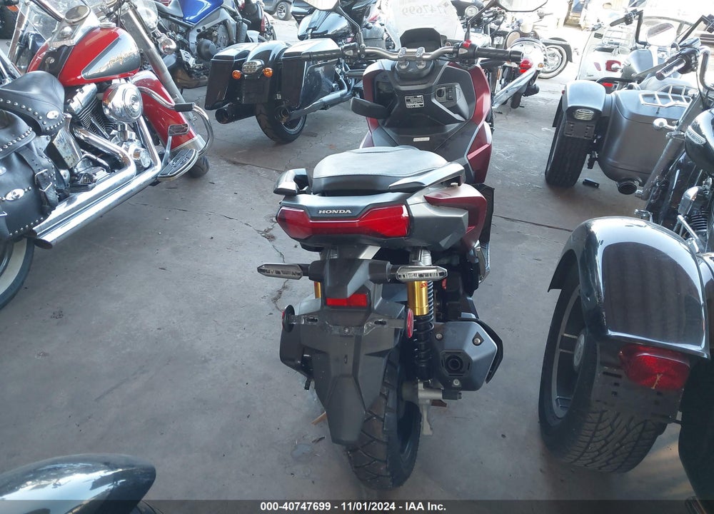 2024 HONDA ADV160 A VIN: MLHKF5453R5000081