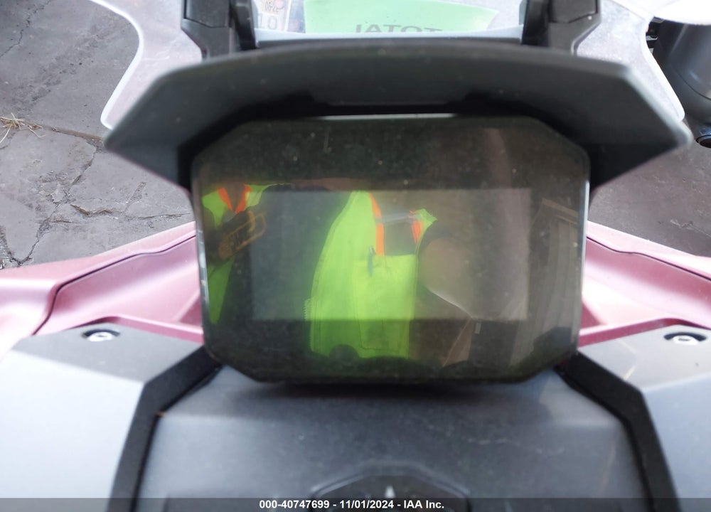 2024 HONDA ADV160 A VIN: MLHKF5453R5000081