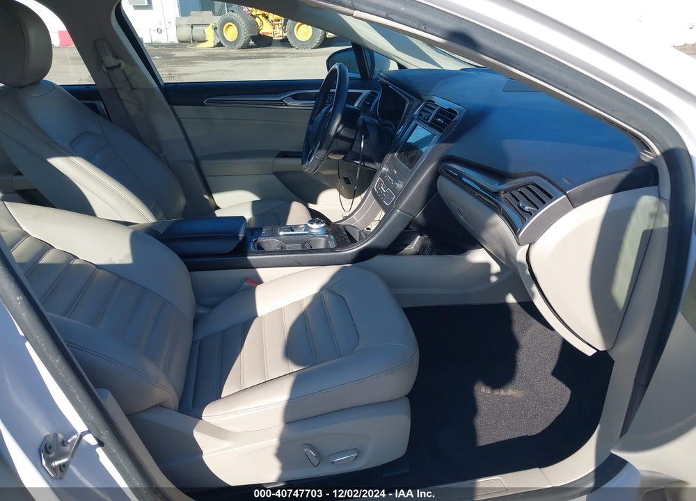 2019 FORD FUSION HYBRID SEL VIN: 3FA6P0MU0KR112695