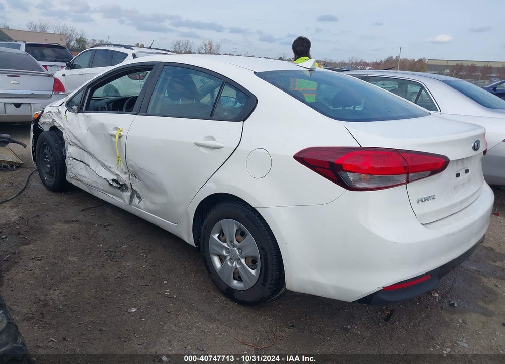 2017 KIA FORTE LX VIN: 3KPFK4A73HE115539