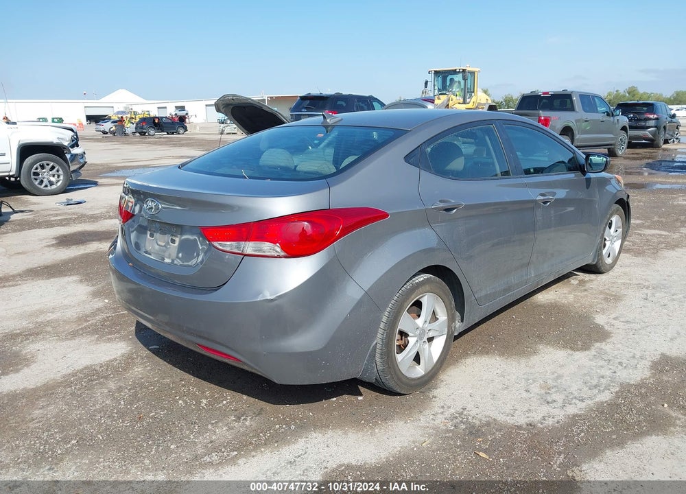 2013 HYUNDAI ELANTRA GLS VIN: 5NPDH4AE5DH424827