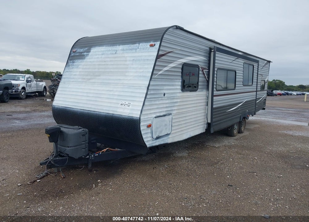 2018 PROWLER PIONEER M30 VIN: 5SFPB3321JE374741