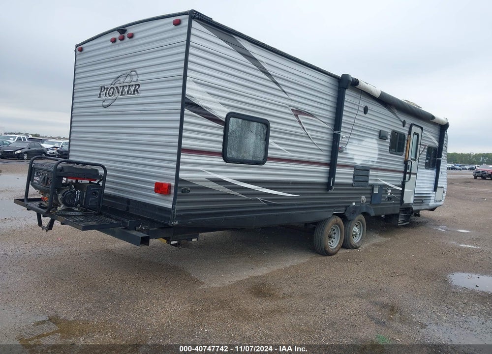 2018 PROWLER PIONEER M30 VIN: 5SFPB3321JE374741