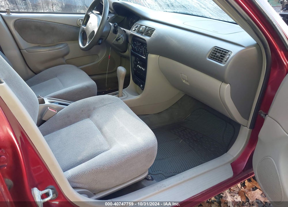 2000 CHEVROLET PRIZM VIN: 1Y1SK5289YZ428249