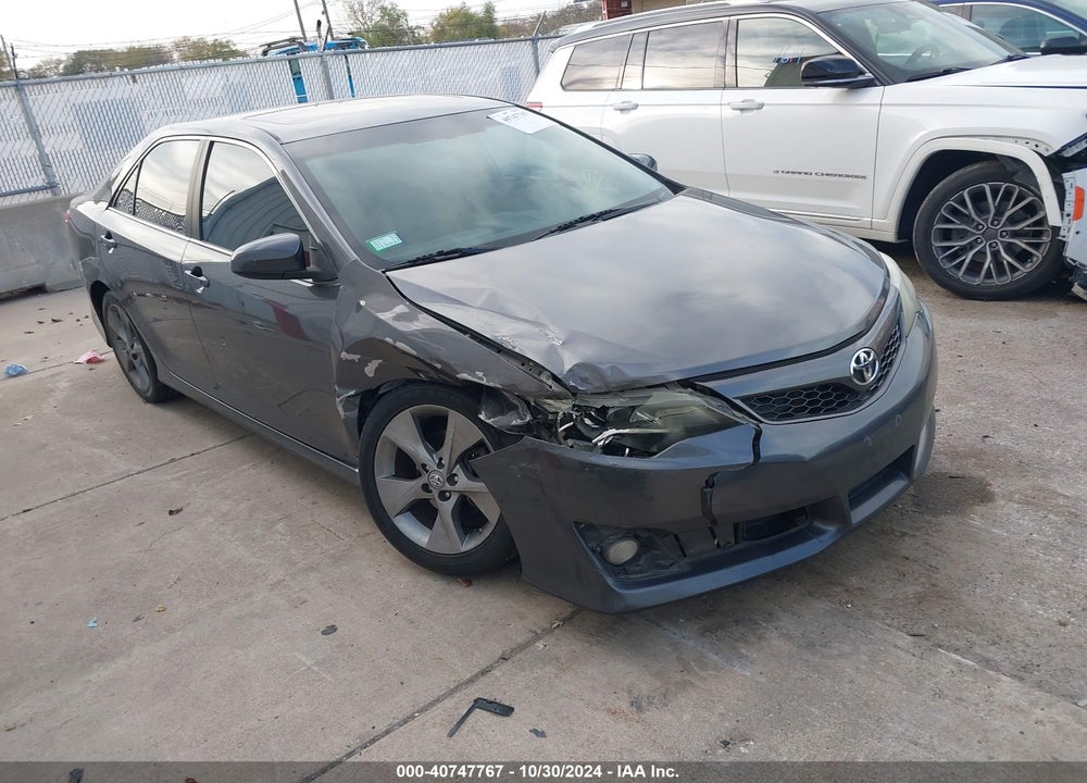 2014 TOYOTA CAMRY SE SPORT VIN: 4T1BF1FK4EU309018