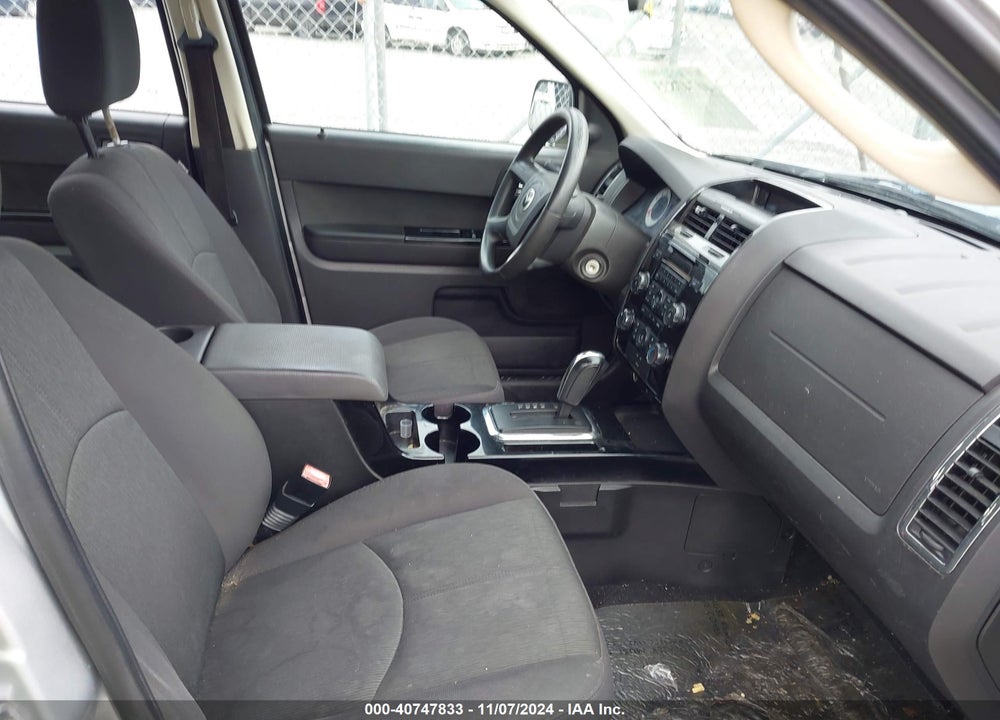 2011 MAZDA TRIBUTE I SPORT VIN: 4F2CY0C70BKM00646