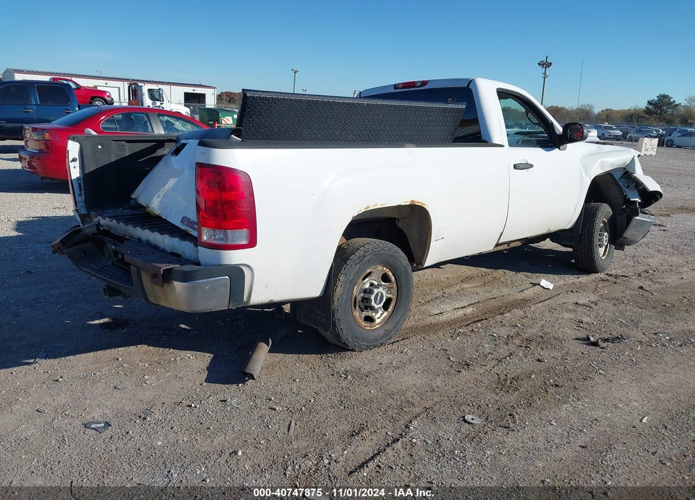 2008 GMC SIERRA 2500HD WORK TRUCK VIN: 1GTHK24K58E121920