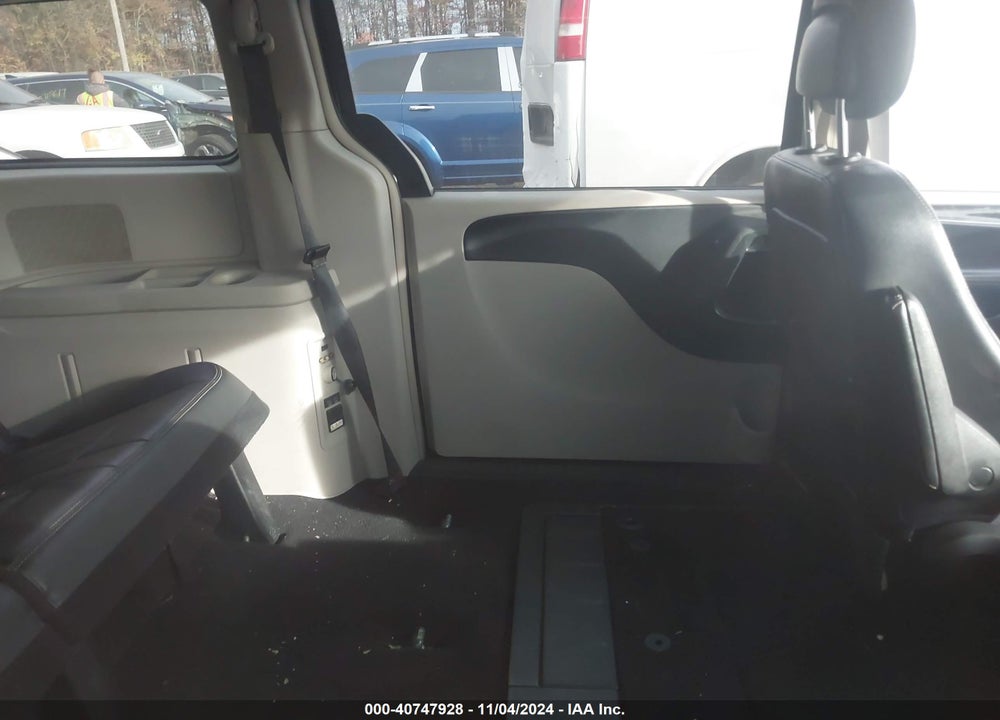 2015 CHRYSLER TOWN & COUNTRY TOURING VIN: 2C4RC1BG3FR538298