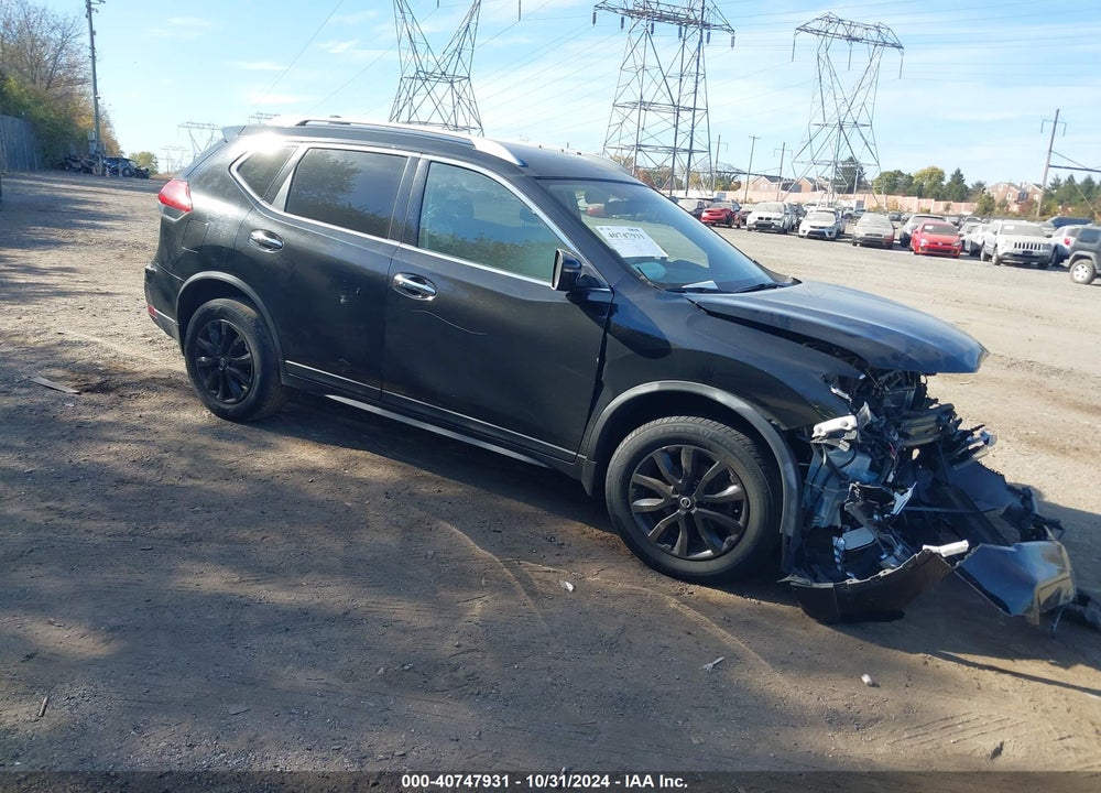 2018 NISSAN ROGUE SV VIN: KNMAT2MVXJP612731