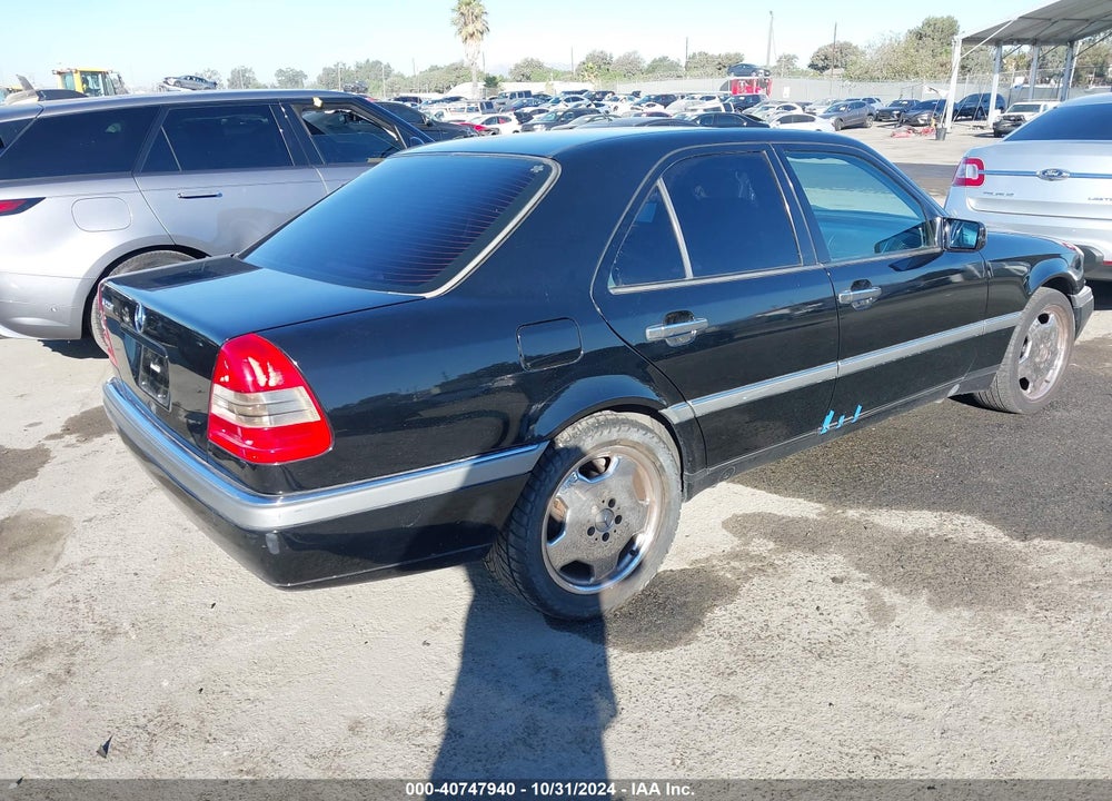 1996 MERCEDES-BENZ C 220 VIN: WDBHA22E9TF358685