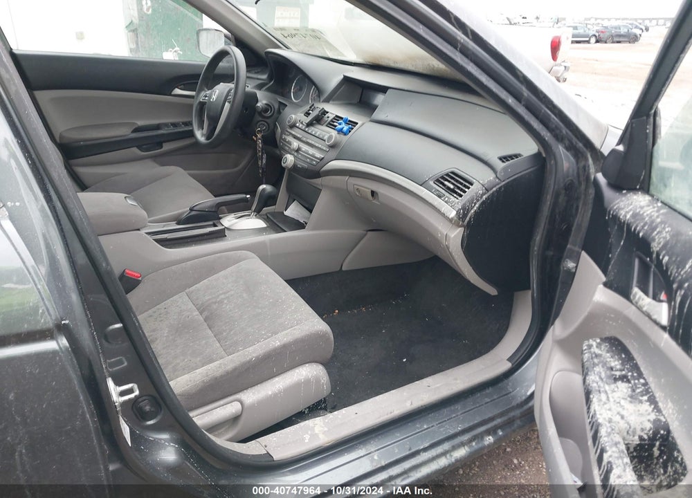 2011 HONDA ACCORD 2.4 LX-P VIN: 1HGCP2F49BA003721