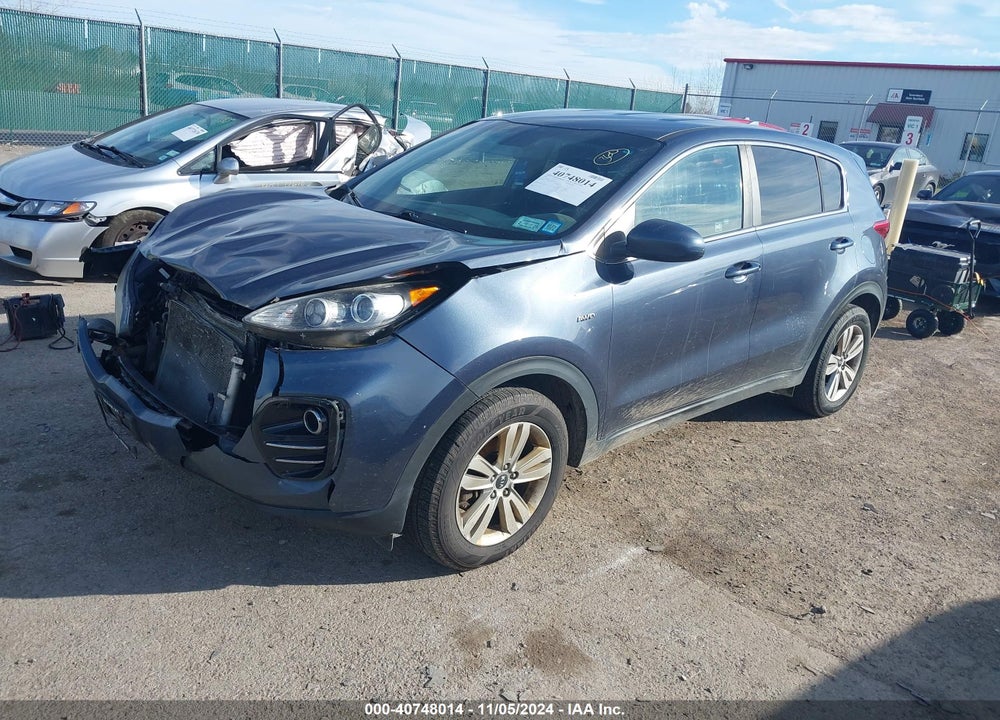 2018 KIA SPORTAGE LX VIN: KNDPMCAC2J7302587