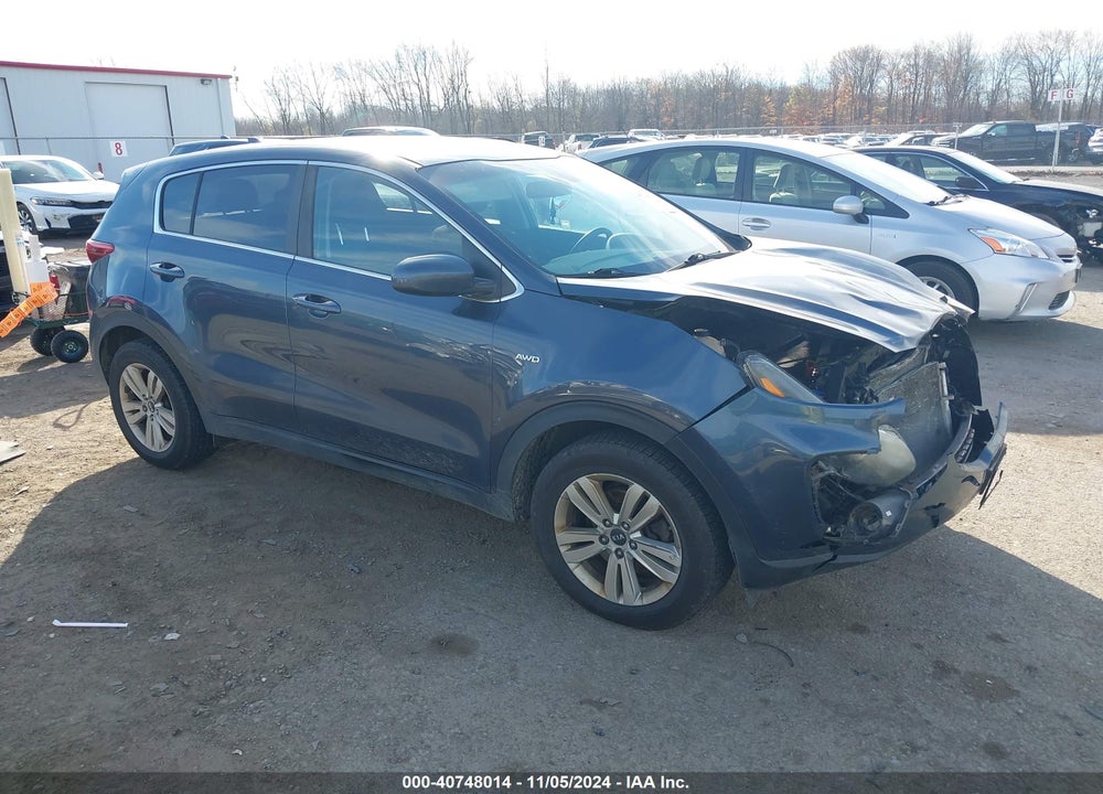 2018 KIA SPORTAGE LX VIN: KNDPMCAC2J7302587