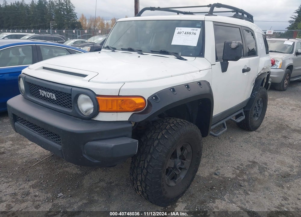 2014 TOYOTA FJ CRUISER VIN: JTEBU4BF2EK184239