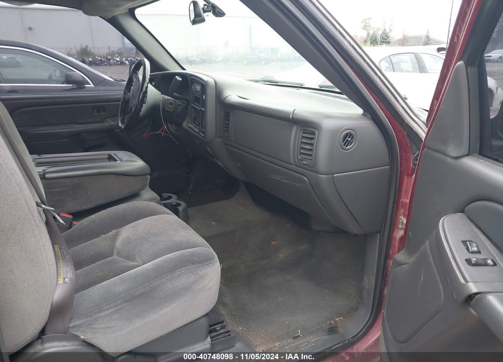 2005 GMC SIERRA 1500 SLE VIN: 2GTEK19B251228152