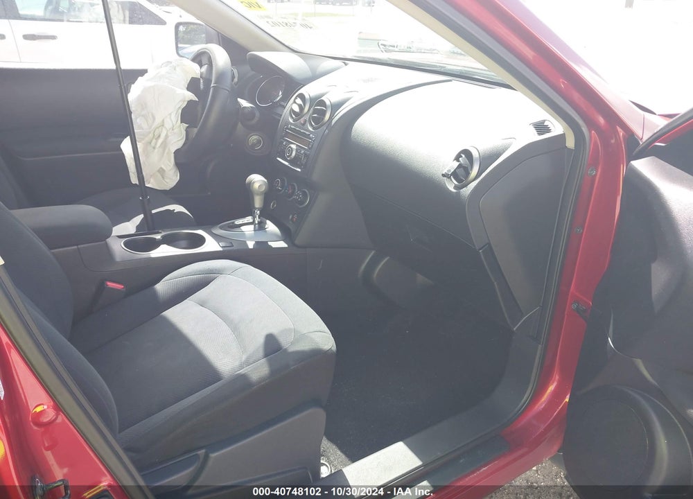 2013 NISSAN ROGUE S VIN: JN8AS5MT4DW541107