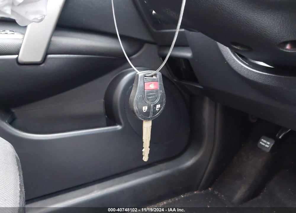2013 NISSAN ROGUE S VIN: JN8AS5MT4DW541107
