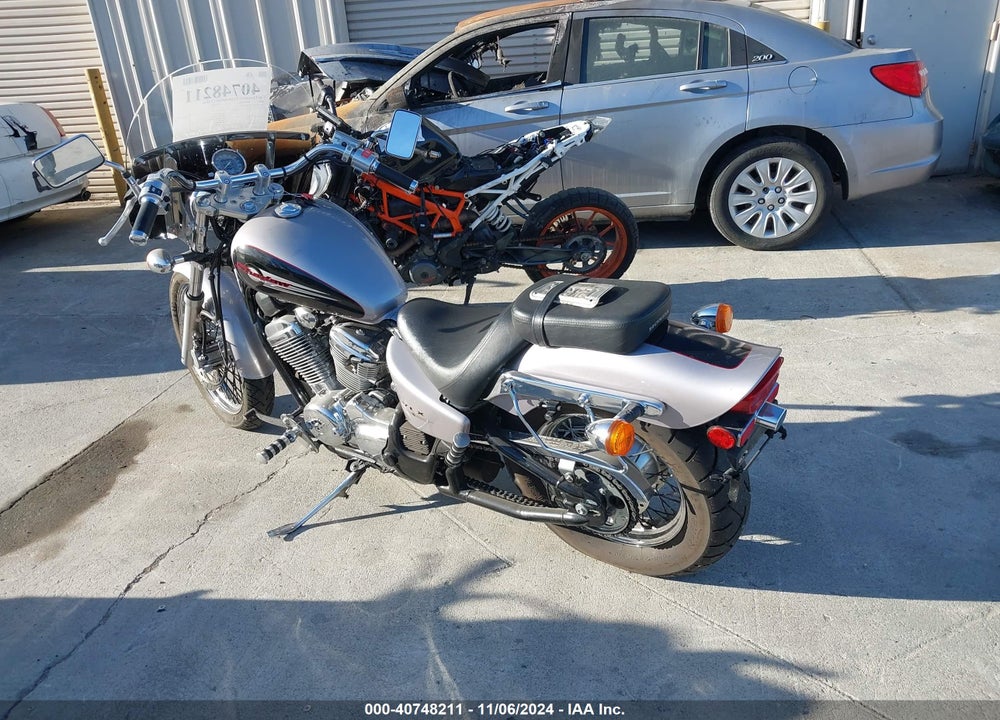 2000 HONDA VT600 CD2 VIN: JH2PC2179YK100117