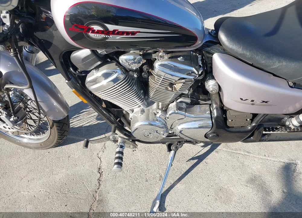 2000 HONDA VT600 CD2 VIN: JH2PC2179YK100117