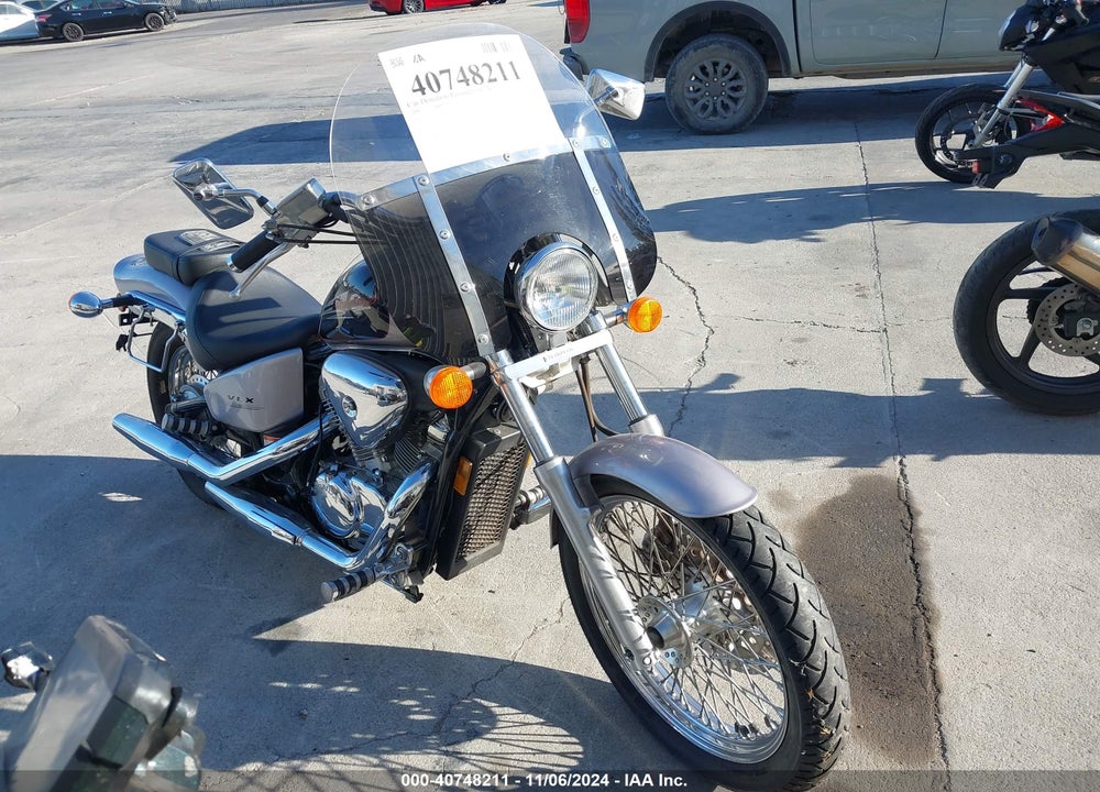 2000 HONDA VT600 CD2 VIN: JH2PC2179YK100117