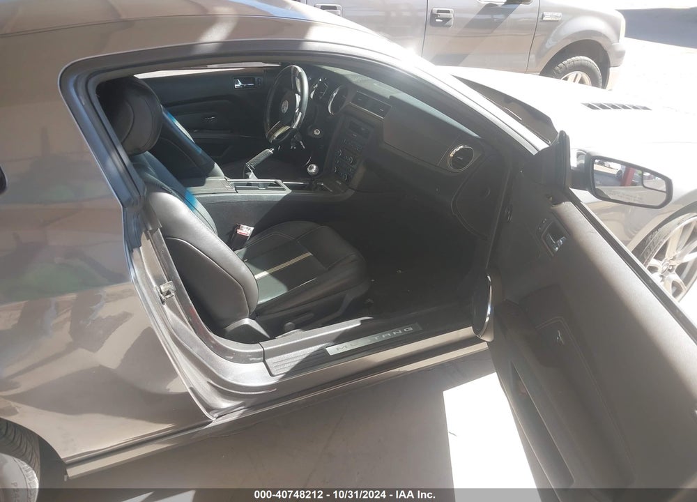 2014 FORD MUSTANG GT PREMIUM VIN: 1ZVBP8CF3E5321735