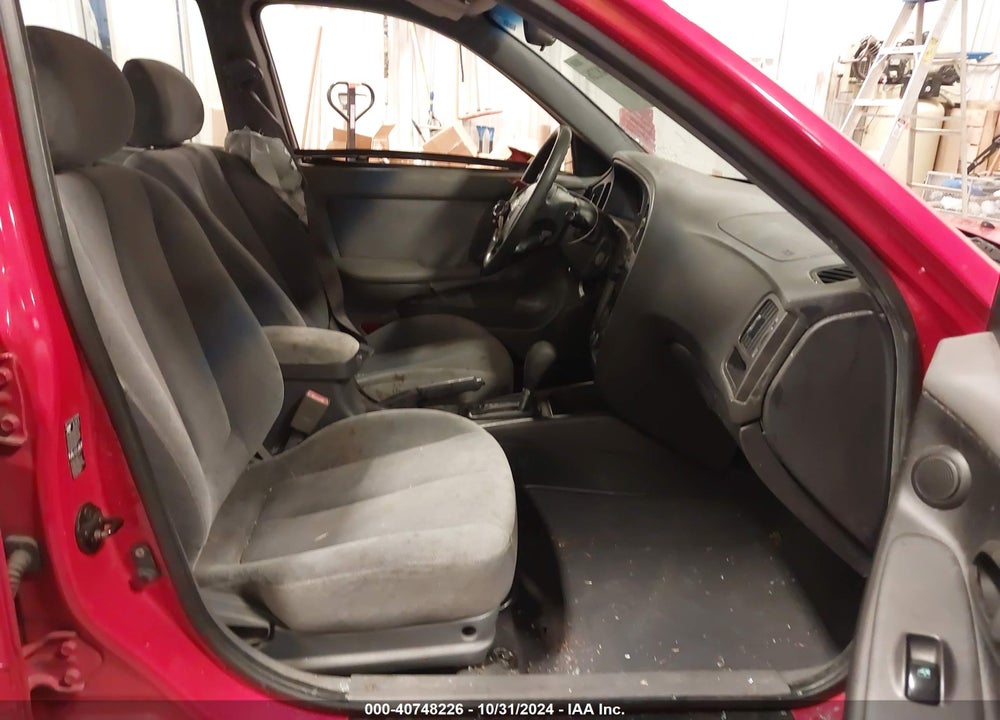 2005 HYUNDAI ELANTRA GLS/GT VIN: KMHDN46D15U144883