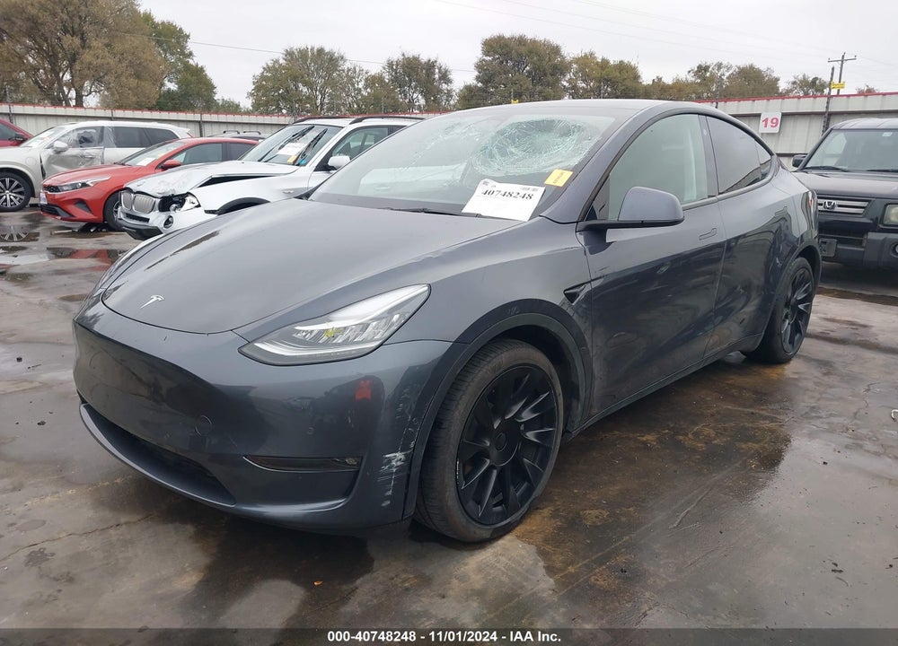 2021 TESLA MODEL Y LONG RANGE DUAL MOTOR ALL-WHEEL DRIVE VIN: 5YJYGAEE9MF207812