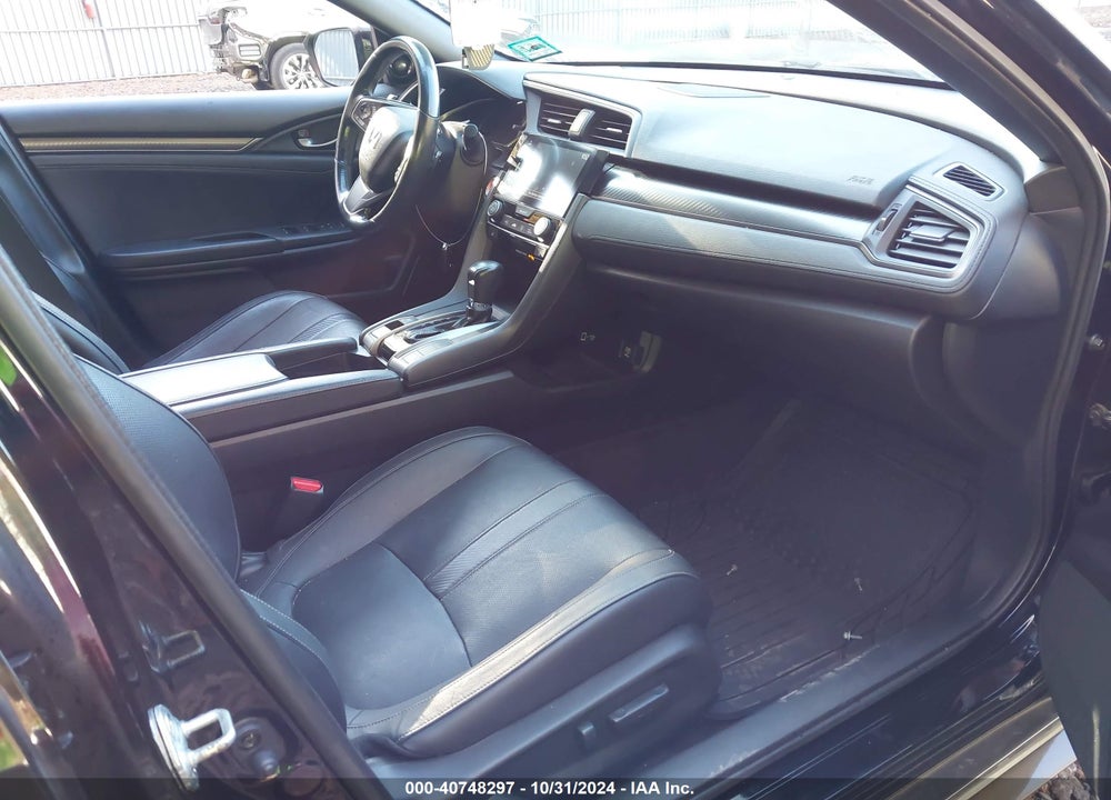 2017 HONDA CIVIC SPORT TOURING VIN: SHHFK7H90HU220010