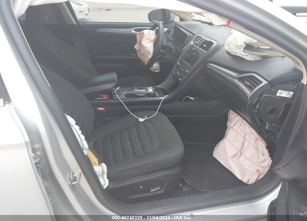 2019 FORD FUSION HYBRID SE VIN: 3FA6P0LU4KR204636
