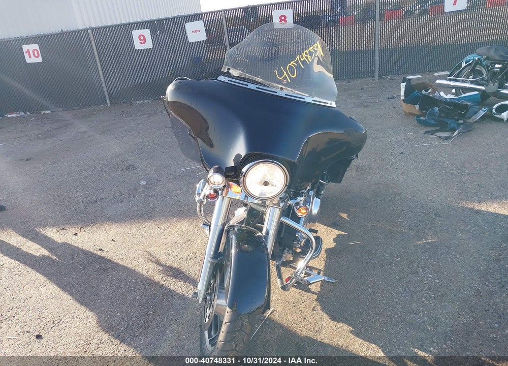 2009 HARLEY-DAVIDSON FLHX VIN: 1HD1KB4179Y606860