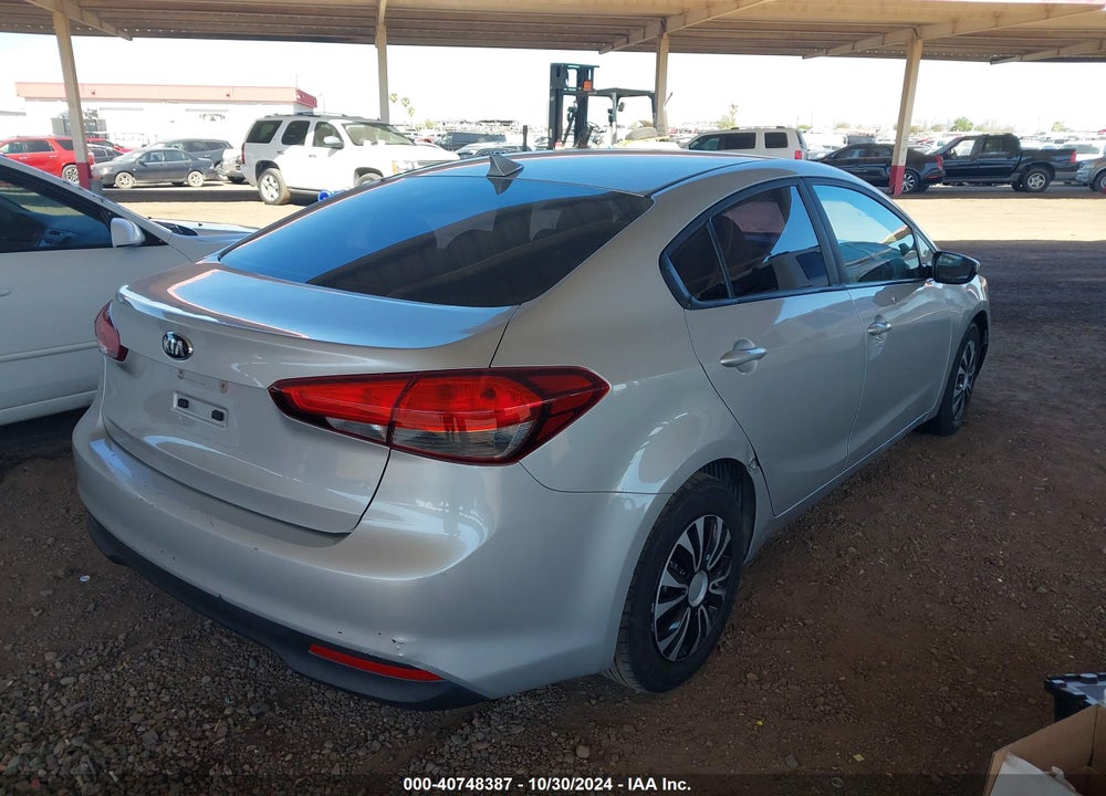 2017 KIA FORTE LX VIN: 3KPFK4A71HE052280