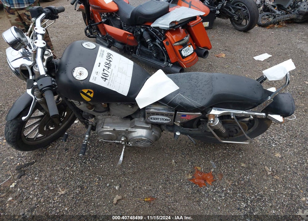2000 HARLEY-DAVIDSON XL883 VIN: 1HD4CAM15YK153330