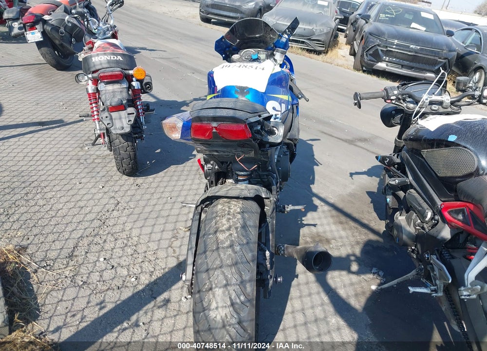 2016 SUZUKI GSX-R600 VIN: JS1GN7FA0G2100570