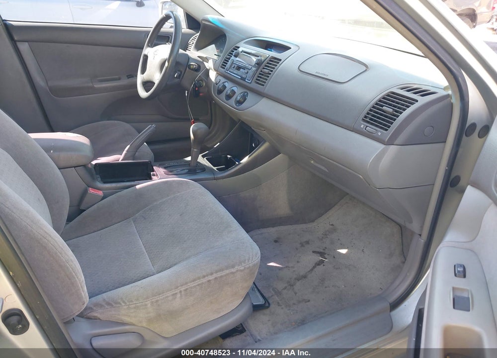 2002 TOYOTA CAMRY LE VIN: JTDBE32KX20002576