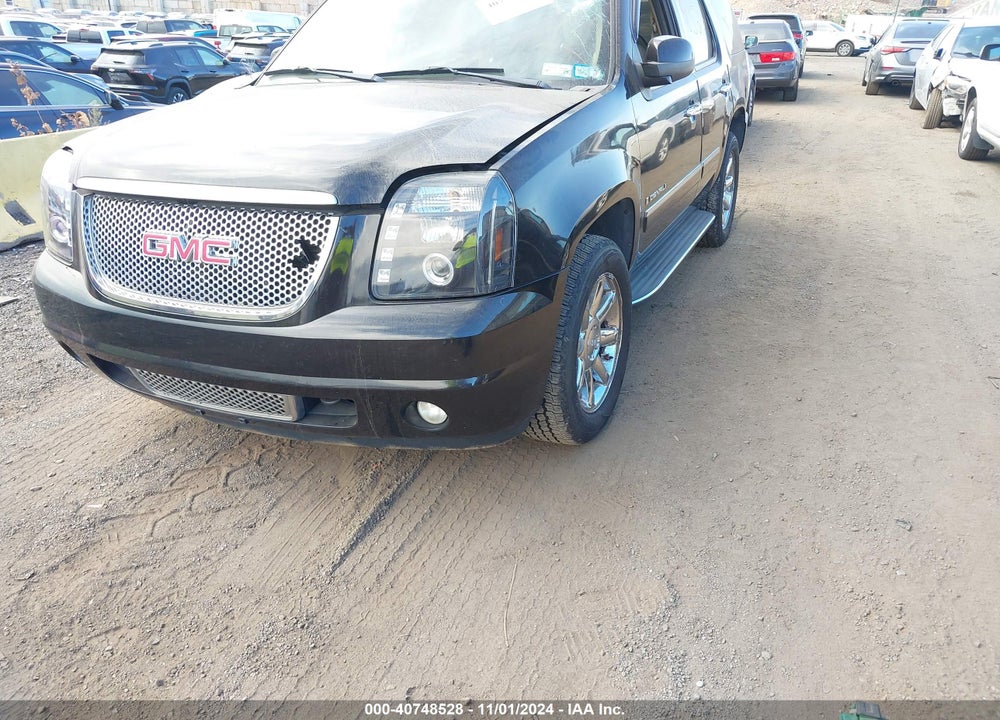 2009 GMC YUKON DENALI VIN: 1GKFC03209R138150