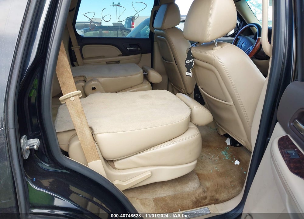 2009 GMC YUKON DENALI VIN: 1GKFC03209R138150