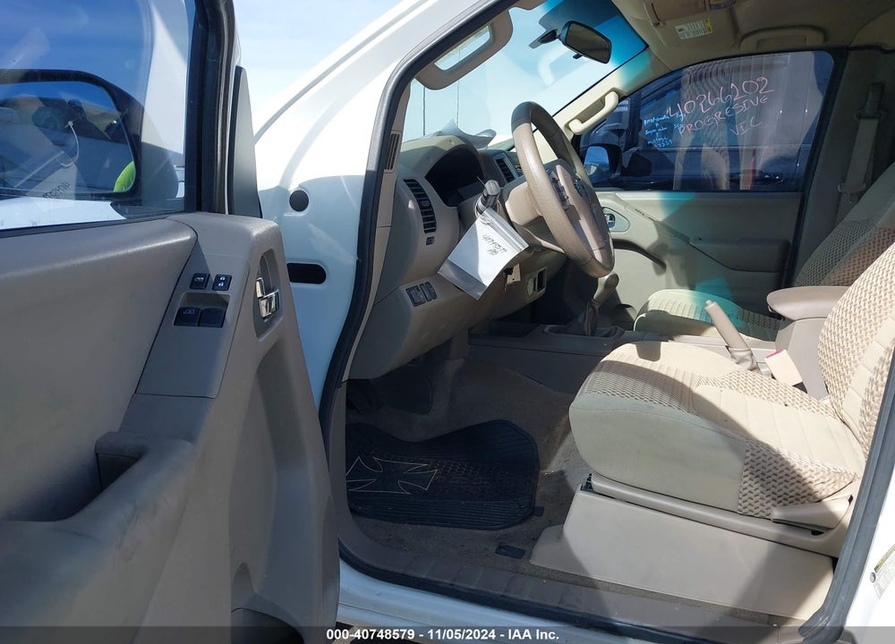 2015 NISSAN FRONTIER SV-I4 VIN: 1N6BD0CT4FN702494