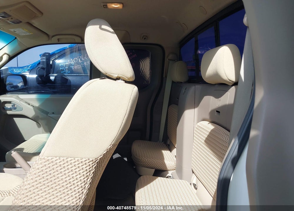 2015 NISSAN FRONTIER SV-I4 VIN: 1N6BD0CT4FN702494