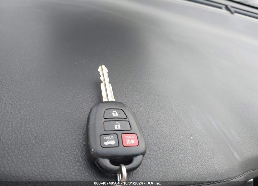 2019 TOYOTA COROLLA SE VIN: 2T1BURHE7KC216194
