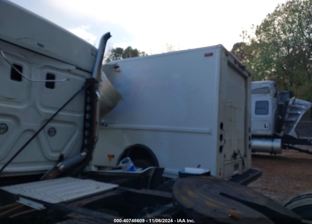 2006 FREIGHTLINER MT45 M LINE WALK-IN VAN VIN: 4UZAANCP66CW43902