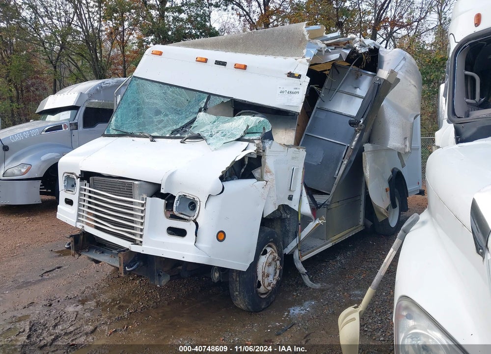 2006 FREIGHTLINER MT45 M LINE WALK-IN VAN VIN: 4UZAANCP66CW43902
