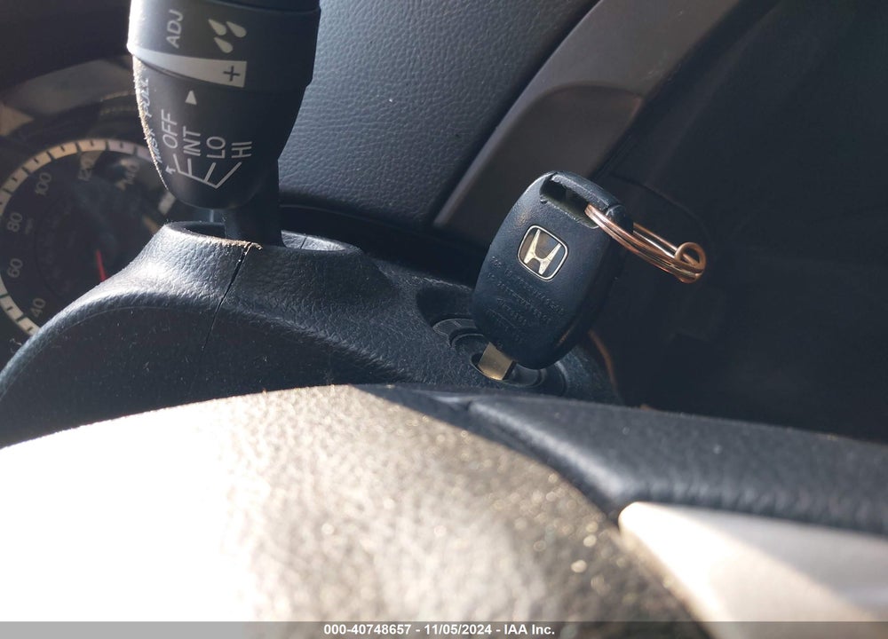 2010 HONDA ACCORD 2.4 LX-P VIN: 1HGCP2F45AA113986