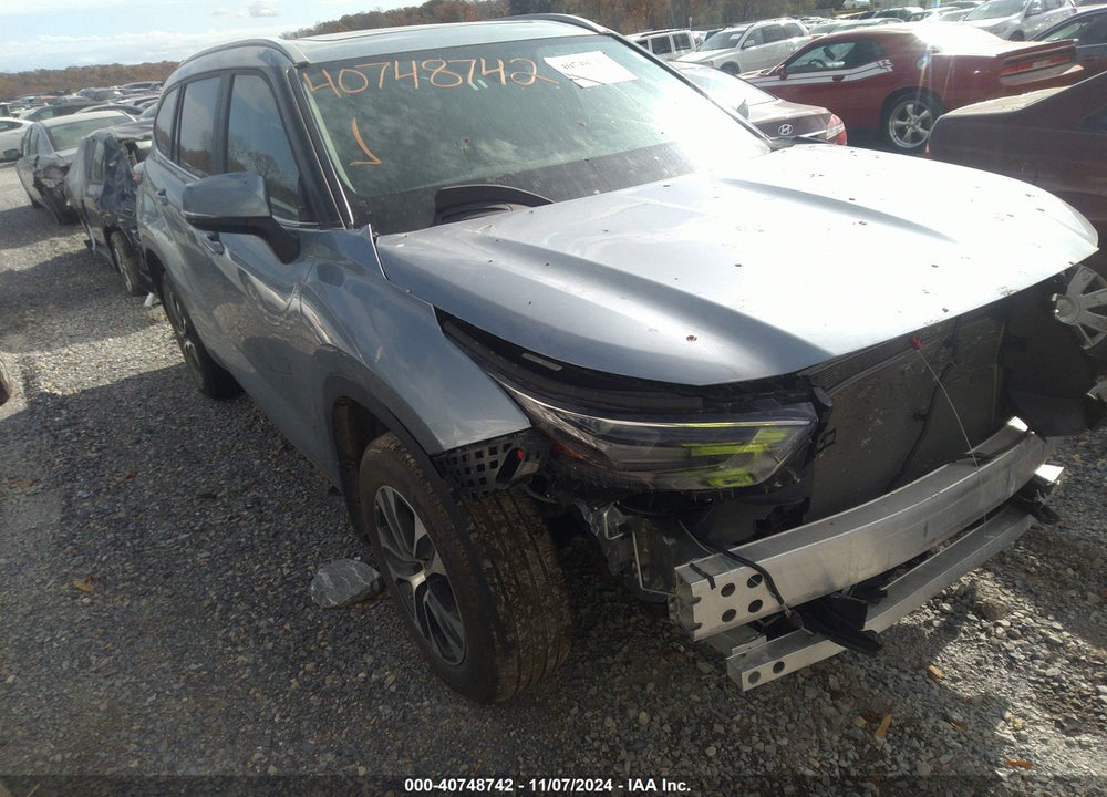 2023 TOYOTA HIGHLANDER XLE VIN: 5TDKDRBH0PS043605