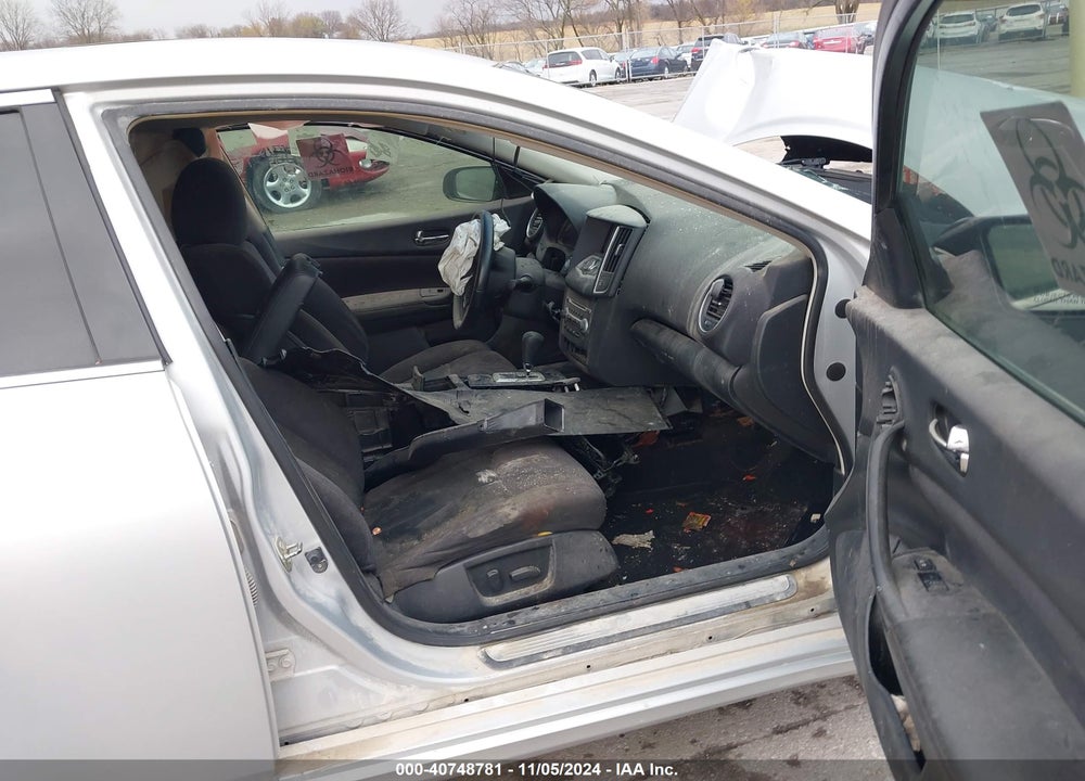 2014 NISSAN MAXIMA VIN: 1N4AA5AP5EC460941