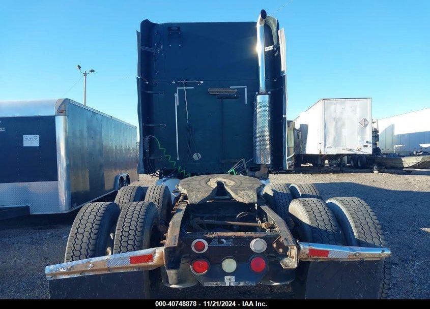 2001 FREIGHTLINER ST120 ST120 VIN: 1FUJA3CG61LG44688