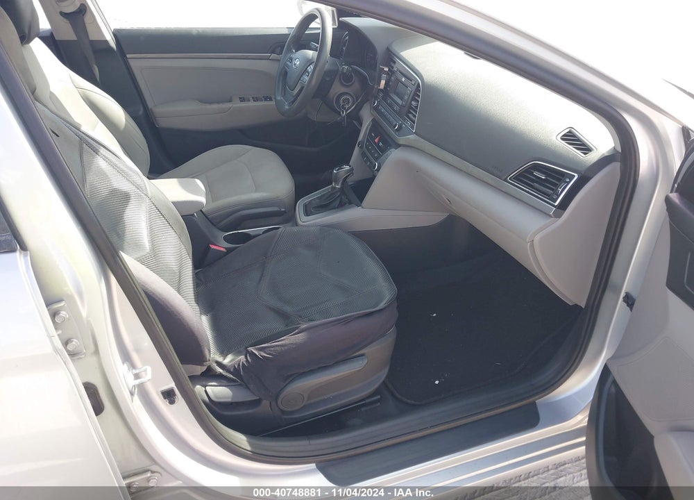 2017 HYUNDAI ELANTRA SE VIN: 5NPD74LF0HH077440