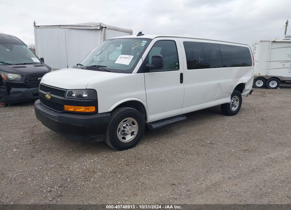 2022 CHEVROLET EXPRESS PASSENGER RWD 3500 EXTENDED WHEELBASE LS VIN: 1GAZGNF79N1252845