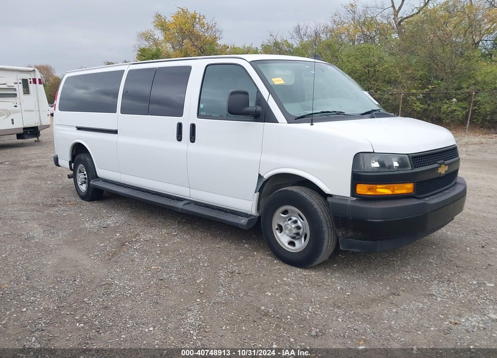 2022 CHEVROLET EXPRESS PASSENGER RWD 3500 EXTENDED WHEELBASE LS VIN: 1GAZGNF79N1252845
